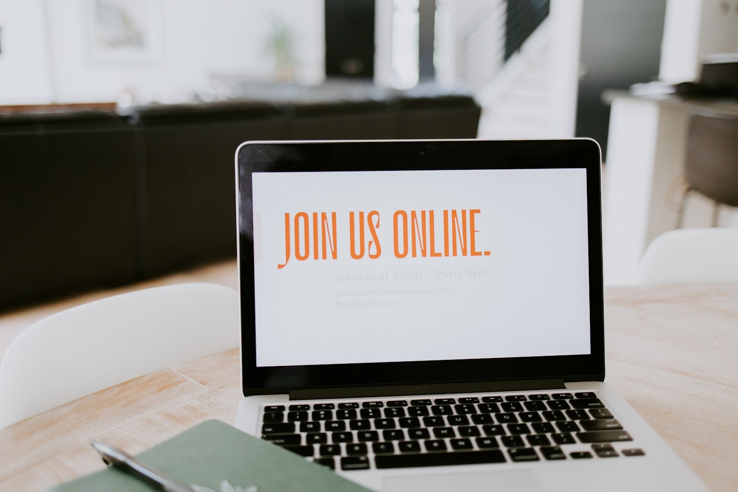 Success Stories: Women Who Built Businesses Online